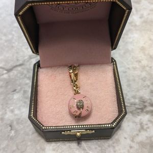 Juicy Couture Vintage Y2K Cupcake Charm Locket in Gold